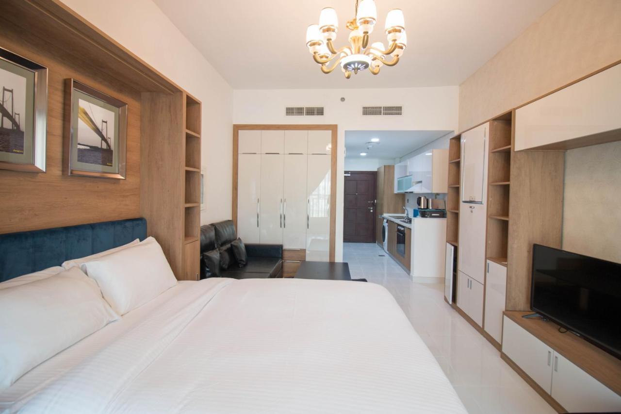Furnished Studio, Close To All Amenties! - Resortz 11 Дубай Экстерьер фото